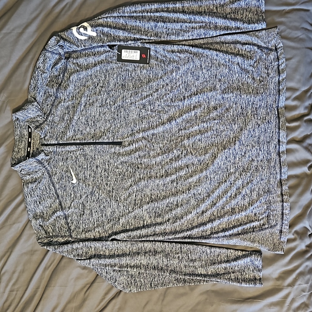 NWT Nike 1/4 zip pullover